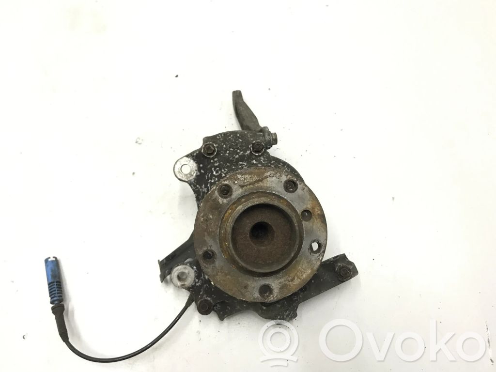BMW 5 E60 E61 Front wheel hub 