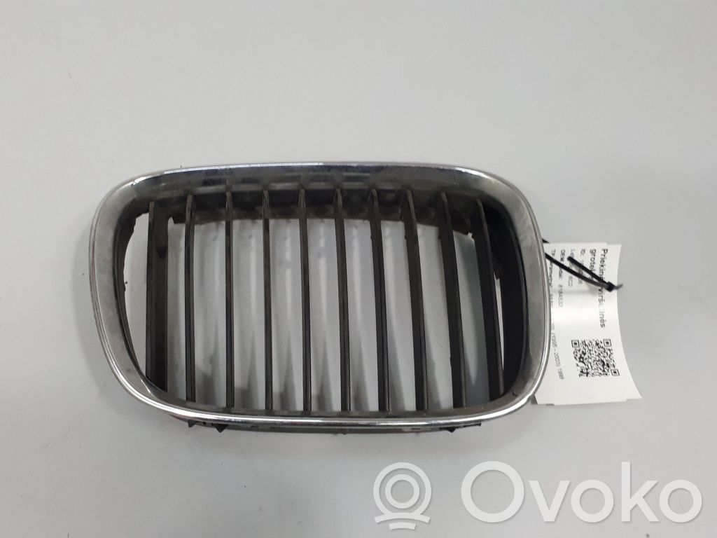 BMW 5 E39 Front bumper upper radiator grill 