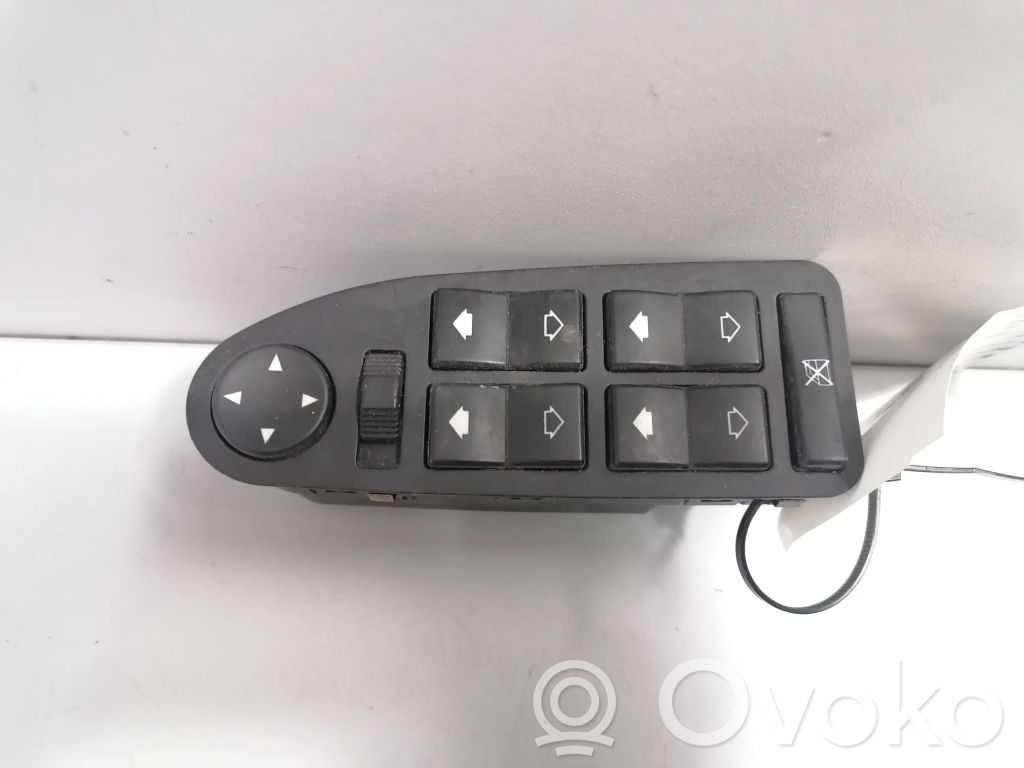BMW 5 E39 Electric window control switch 