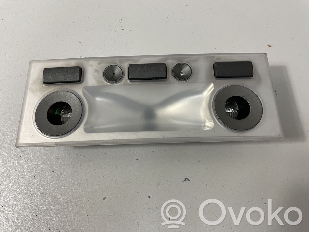 Front seat light   6962055