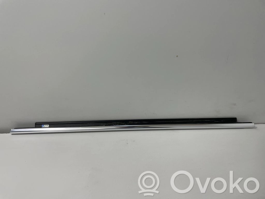 BMW 6 G32 Gran Turismo Listwa / Uszczelka szyby drzwi 