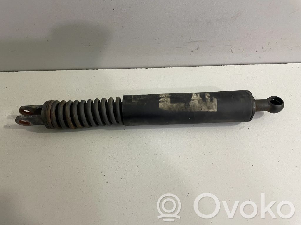 BMW 5 E39 Tailgate/trunk strut/damper 