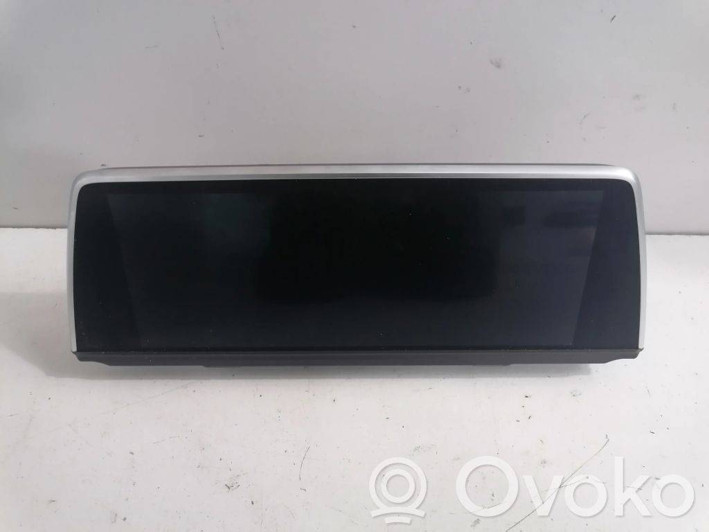 BMW 7 G11 G12 Monitor / wyświetlacz / ekran 