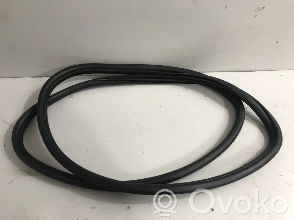 BMW 3 F30 F35 F31 Gumowa uszczelka drzwi tylnych 