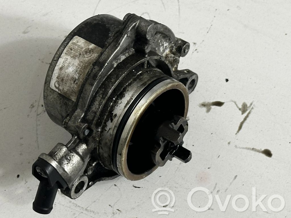 Vacuum pump   7791232