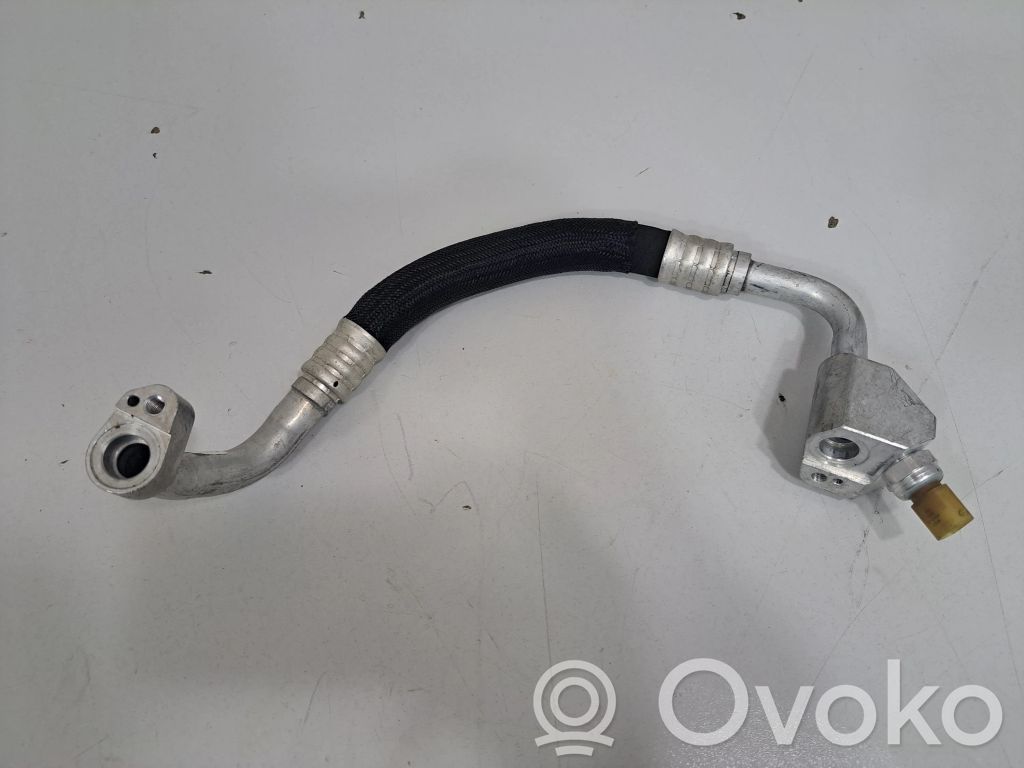 BMW iX Tubo flessibile aria condizionata (A/C) 