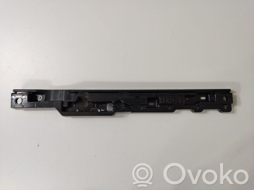 BMW 8 G14 Ślizg listwy progowej 