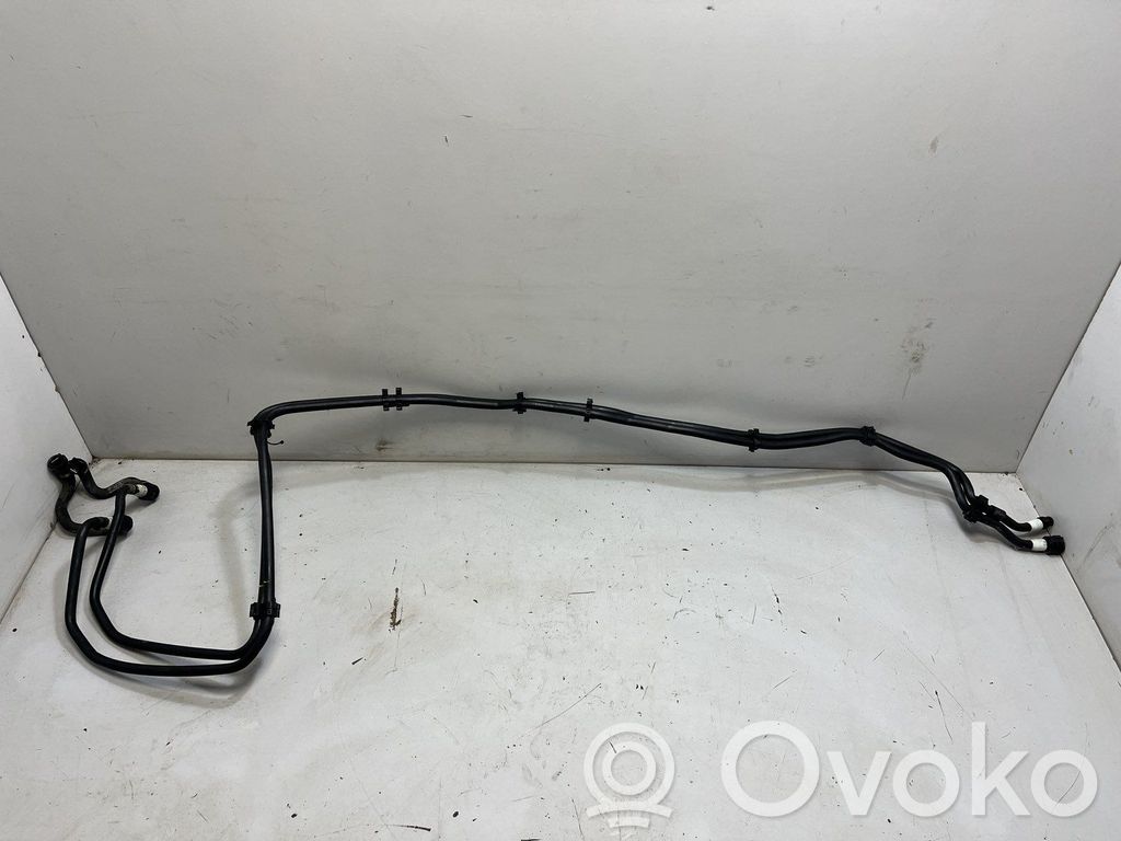 BMW i4 Engine coolant pipe/hose 