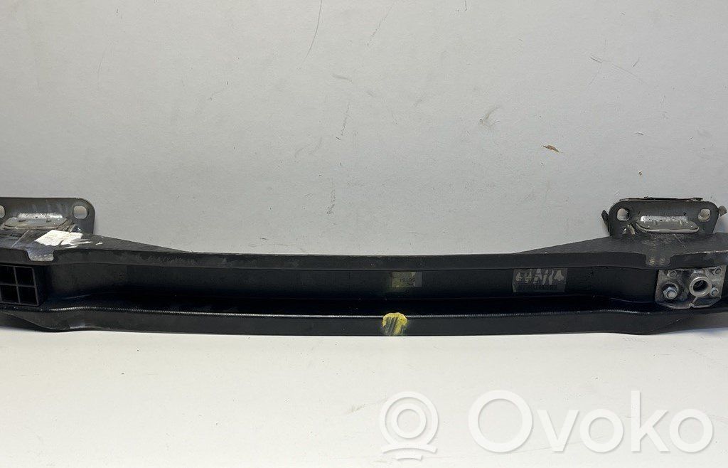 BMW M3 e92 Aizmugurē bampera balka 