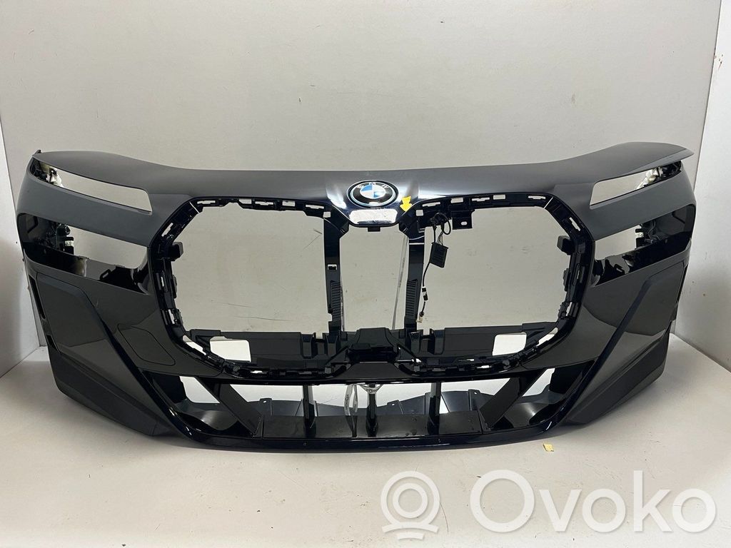 BMW 7 G70 Front bumper 