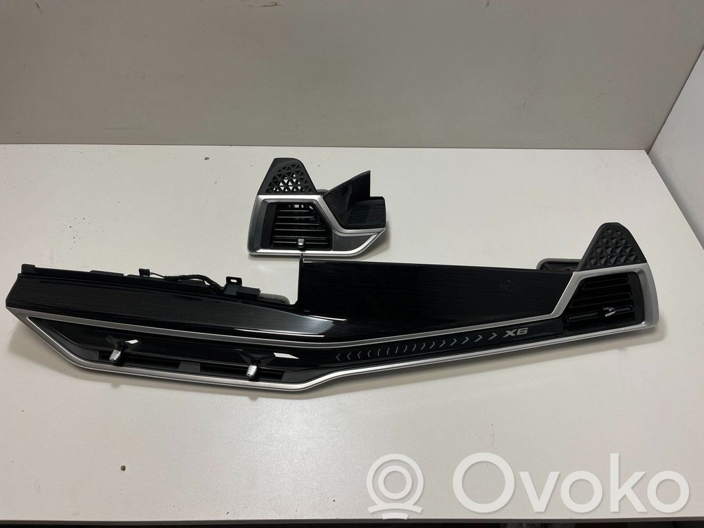 BMW X6 G06 Dashboard air vent grill cover trim 