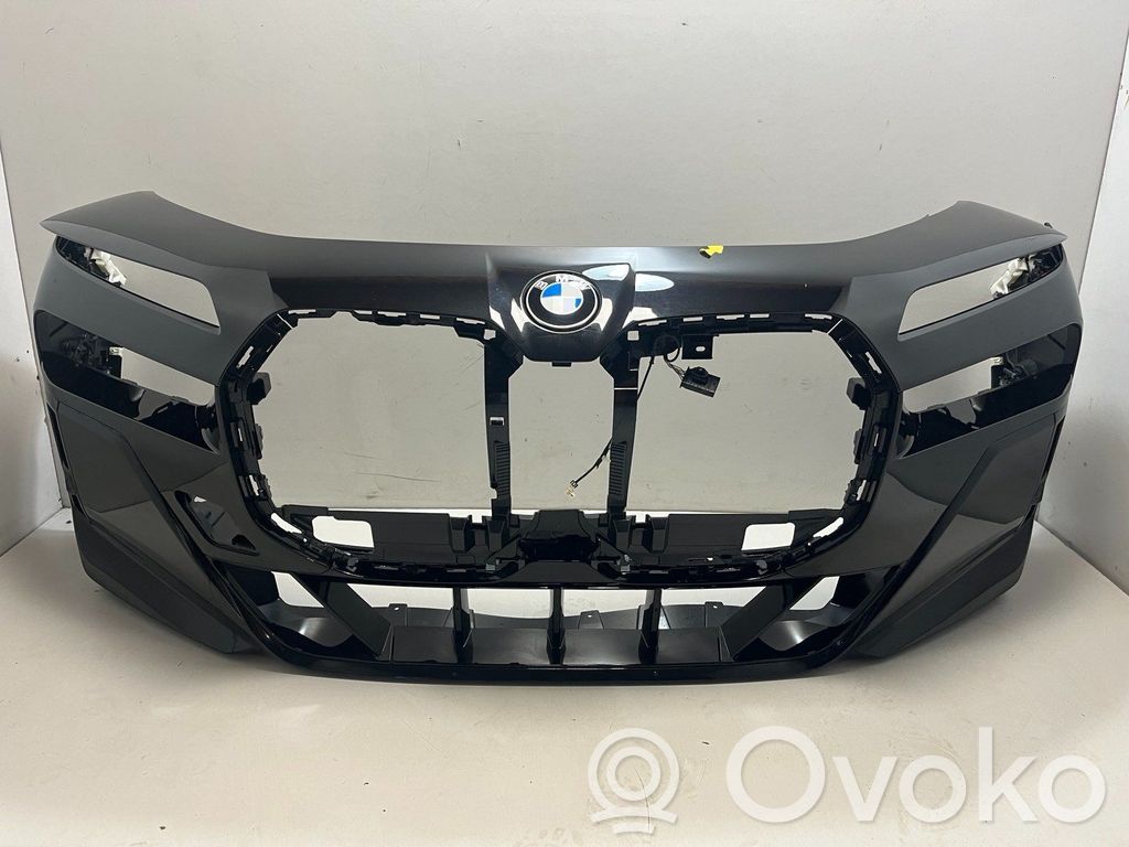 BMW 7 G70 Front bumper 