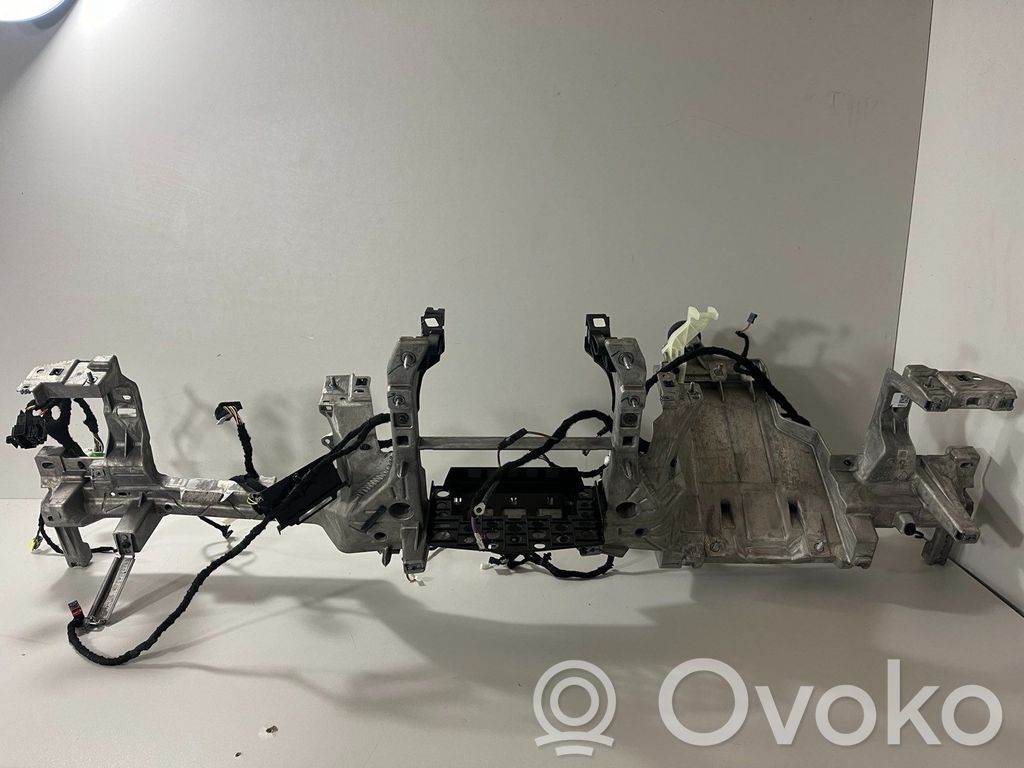 BMW X7 G07 Travesaño/barra de soporte del panel de instrumentos 