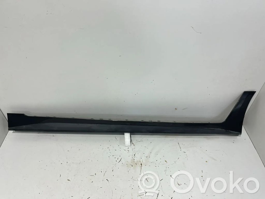 BMW i4 Sill 