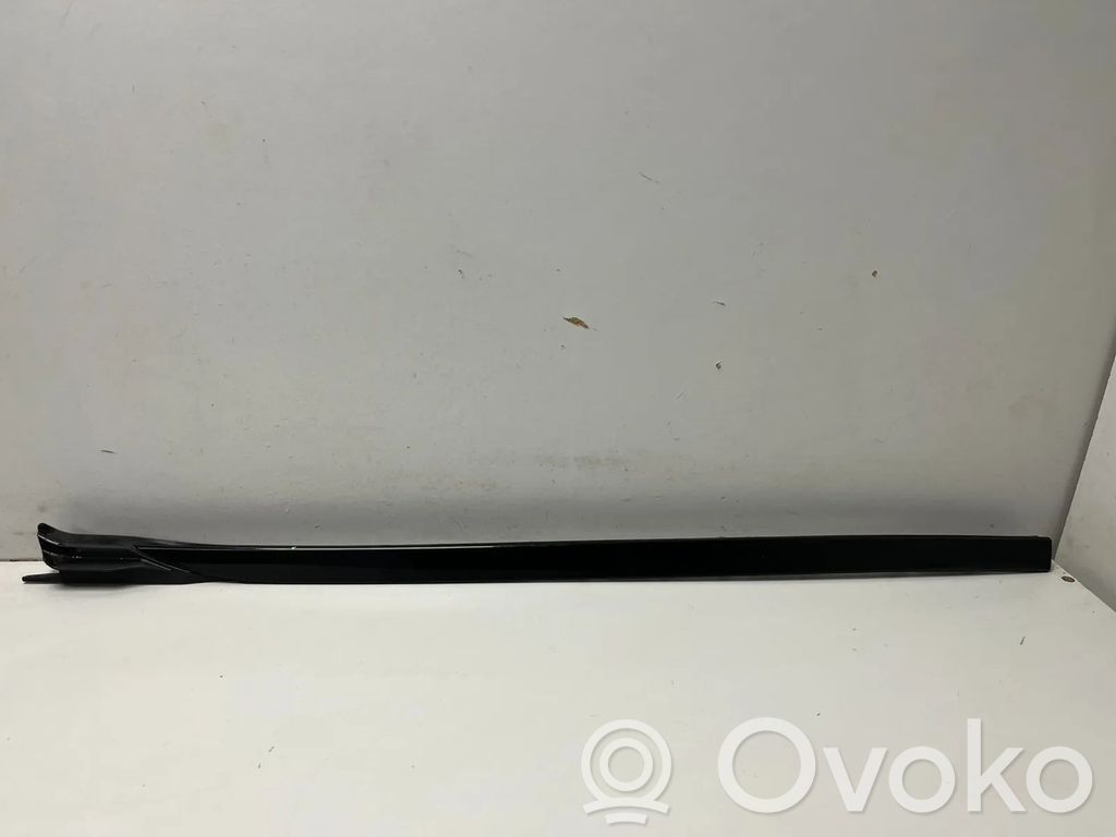BMW X7 G07 Windshield trim 