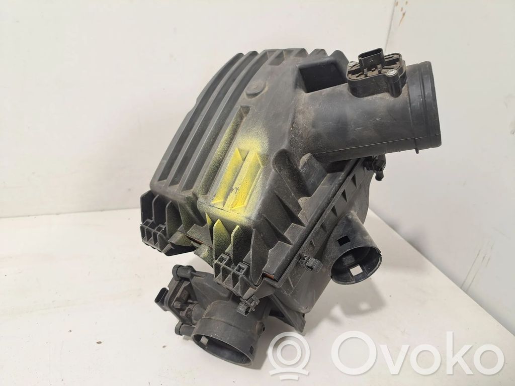 BMW i8 Air filter box 