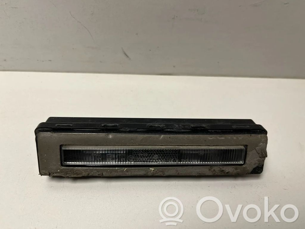 BMW XM Miglas lukturis aizmugurē 