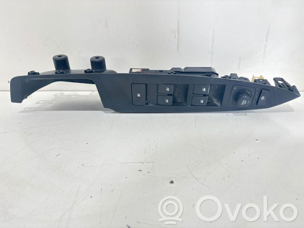 Opel Antara Electric window control switch 