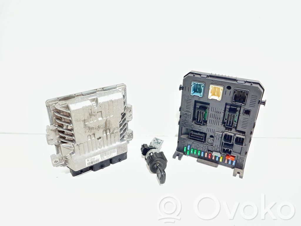 Citroen C4 Grand Picasso Engine ECU kit and lock set 