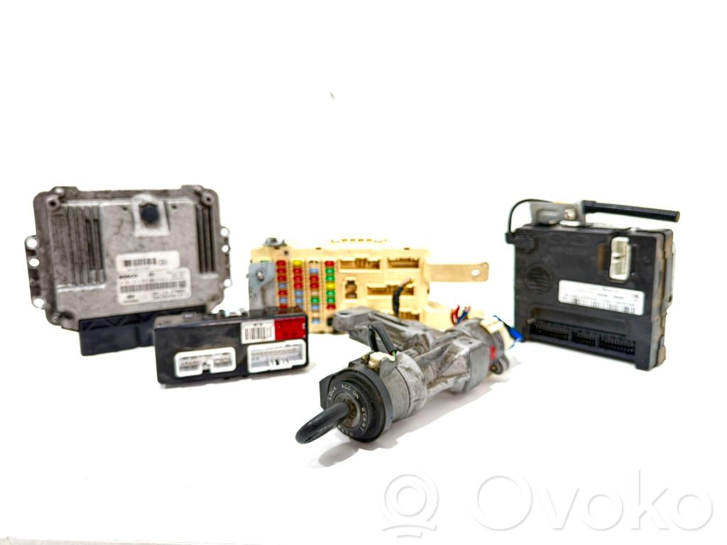 Hyundai Santa Fe Engine ECU kit and lock set 