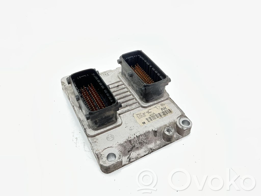Unidad de control/módulo del motor   55557935,1039S17768,55557935
