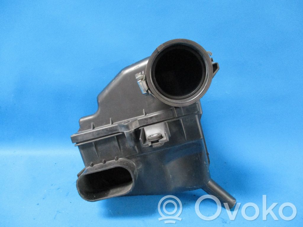 Suzuki SX4 Air filter box 