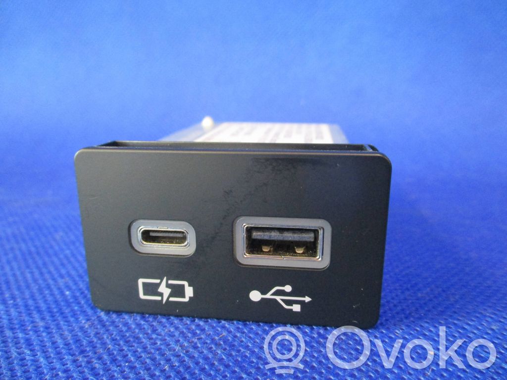 Lexus NX Enchufe conector USB 