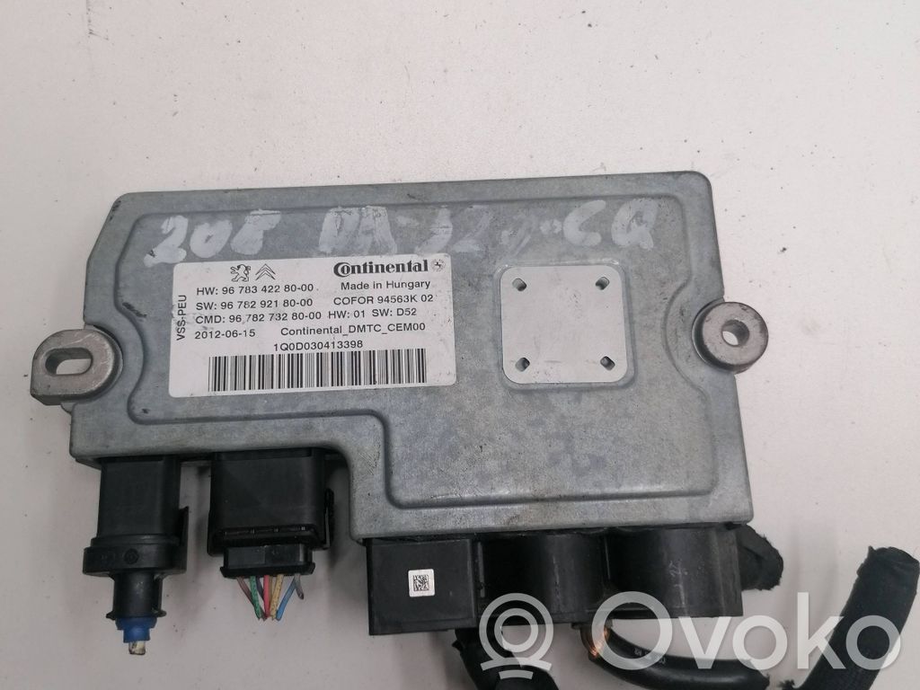 Peugeot 208 I Engine control unit/module 