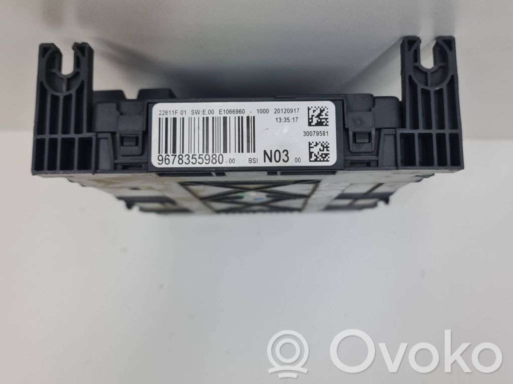 Peugeot 208 I Fuse module 