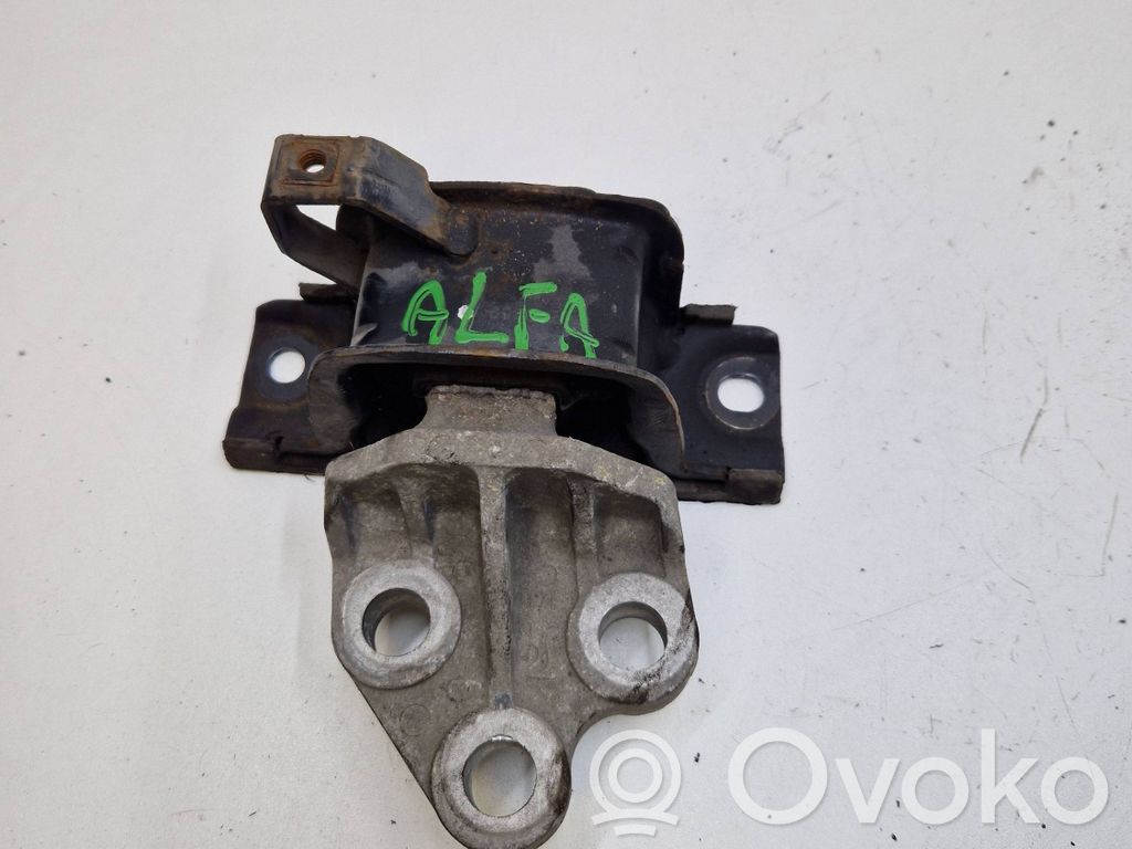 Alfa Romeo Mito Dzinēja spilvens 