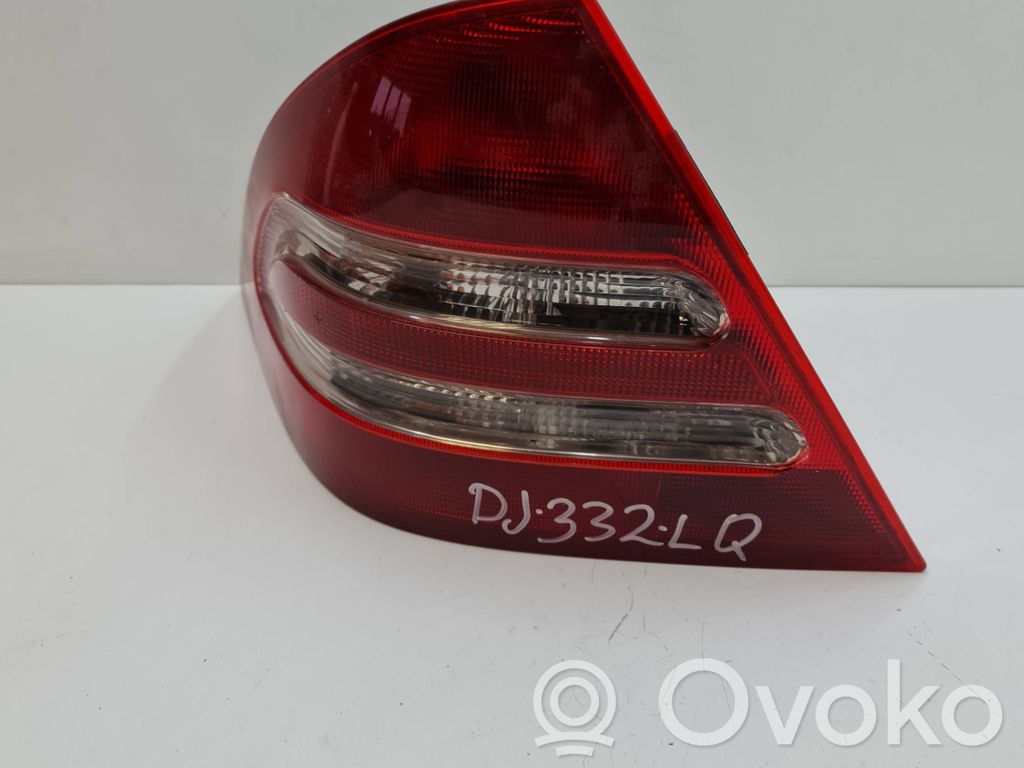 Mercedes-Benz C W203 Lampă spate în caroserie 