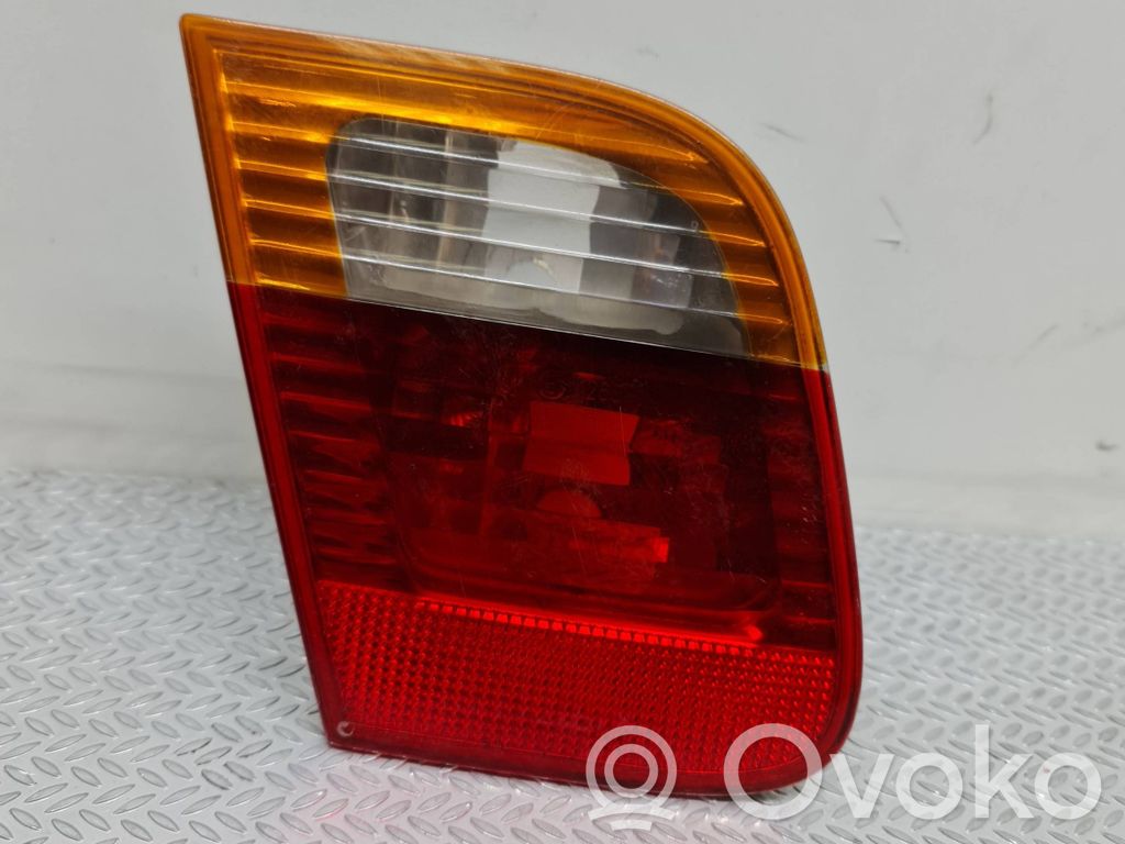 BMW 3 E46 Aizmugurējais lukturis pārsegā 