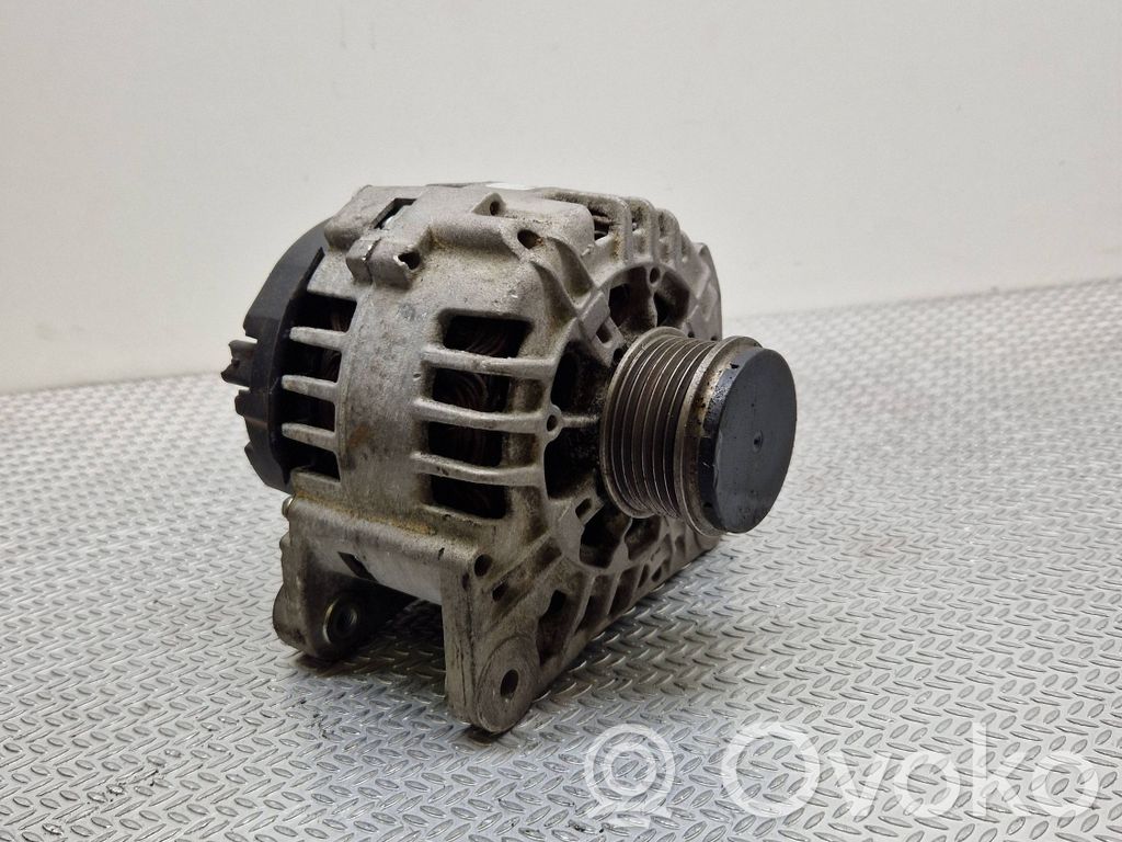 Renault Laguna II Ģenerators 