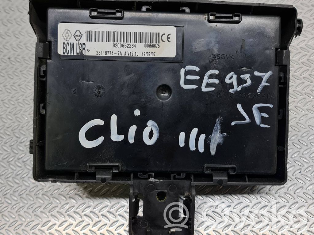 Renault Clio III Comfort/convenience module 