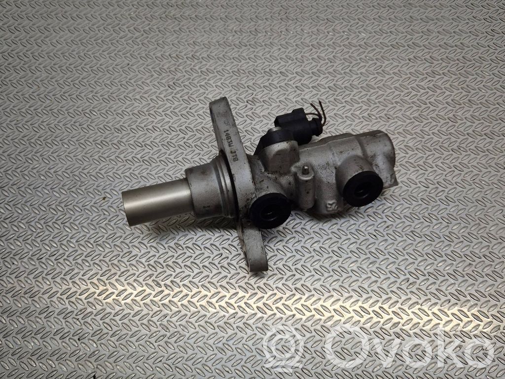 Volkswagen PASSAT CC Główny cylinder hamulca 