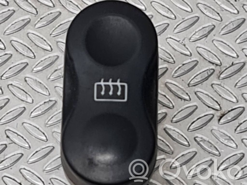 Dacia Sandero Windscreen/window heater switch 