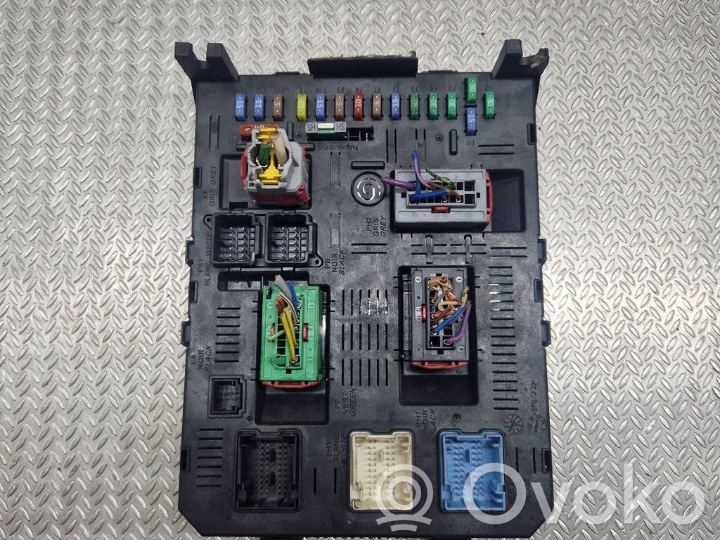 Citroen C5 Module confort 