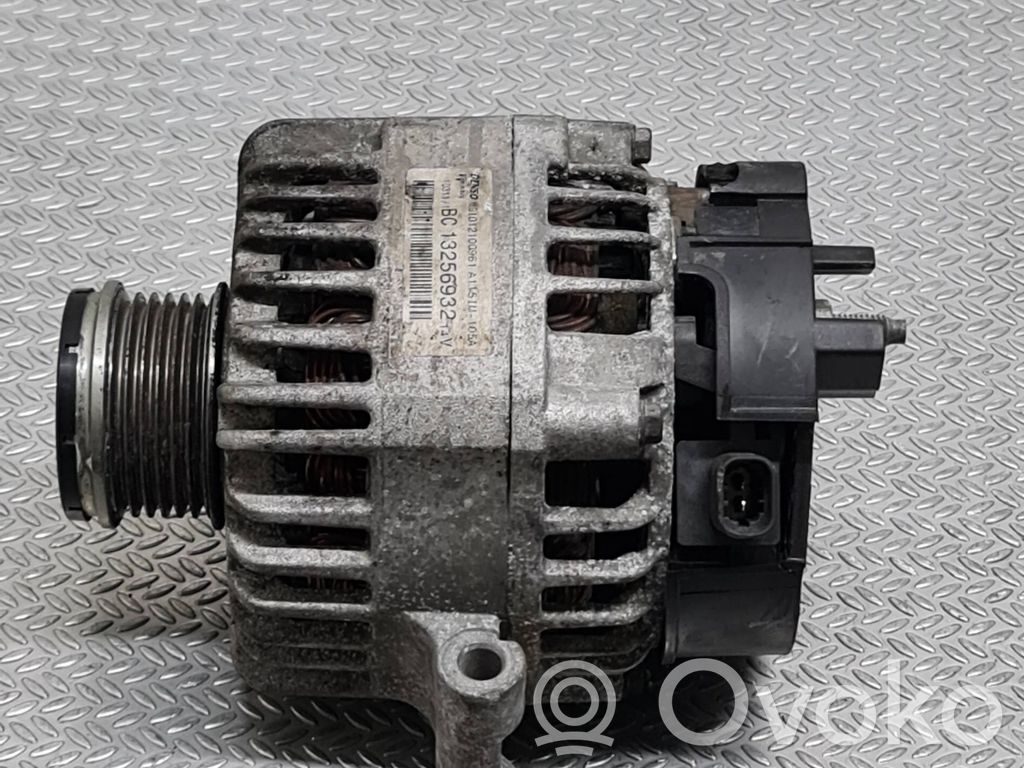 Opel Corsa D Generator/alternator 