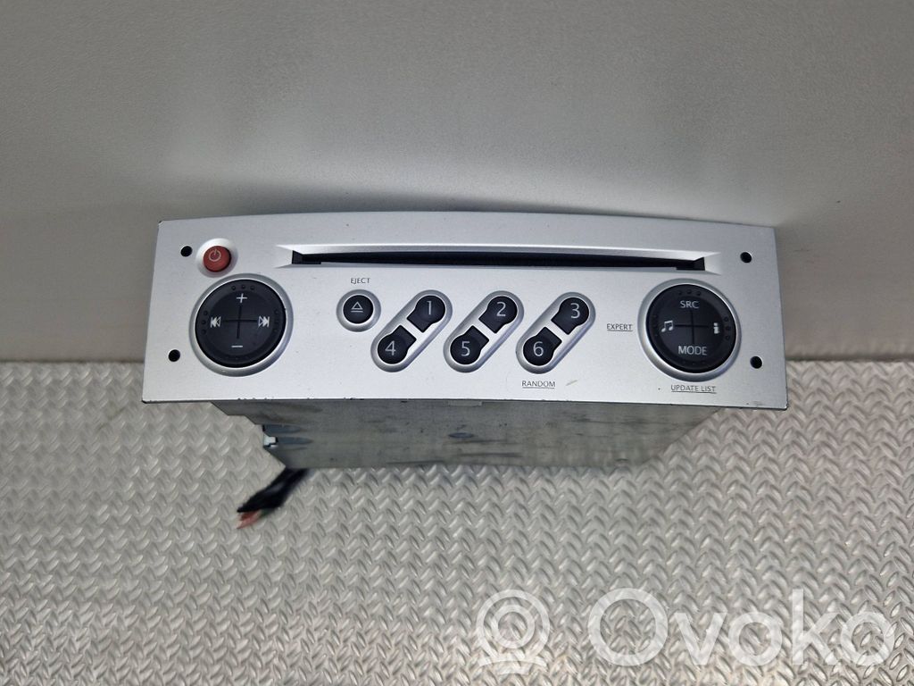 Renault Modus Radio/CD/DVD/GPS head unit 