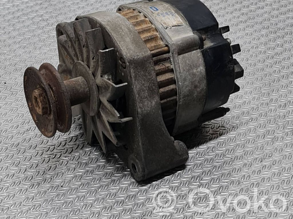 Audi 80 90 S2 B4 Generatorius 