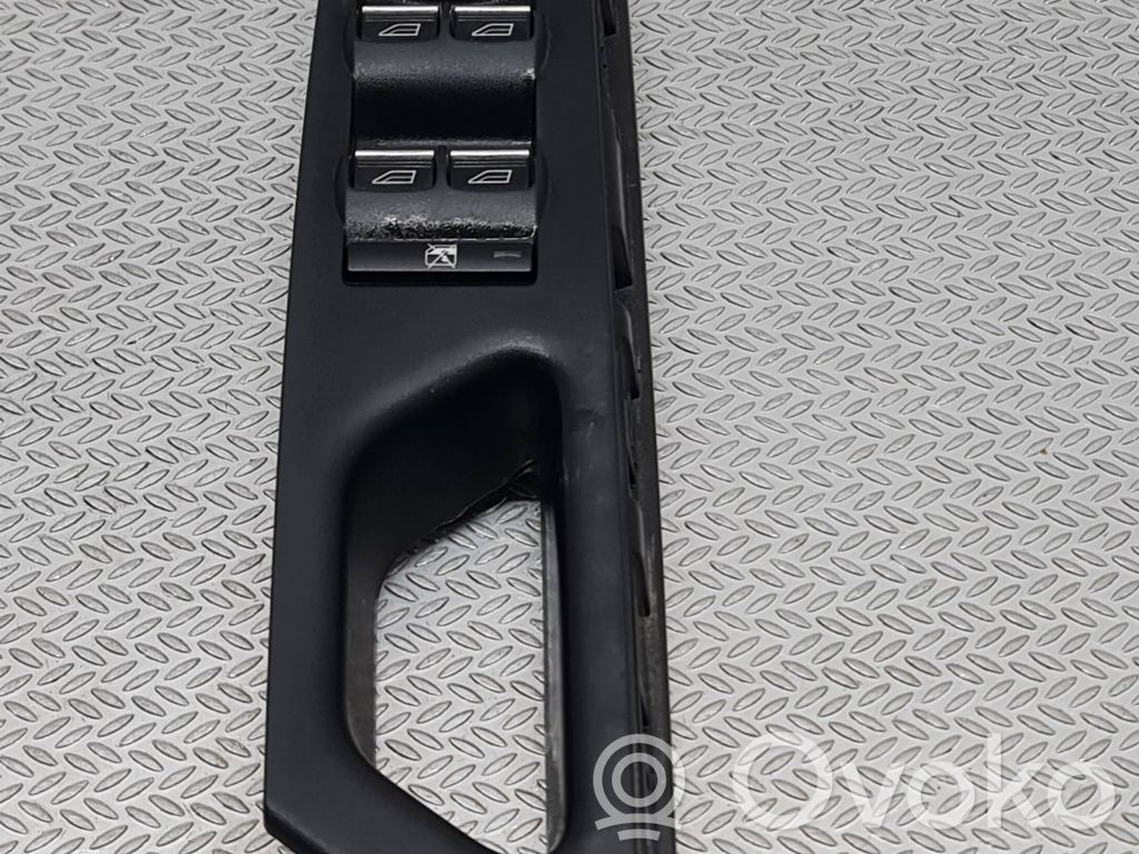 Ford B-MAX Electric window control switch 