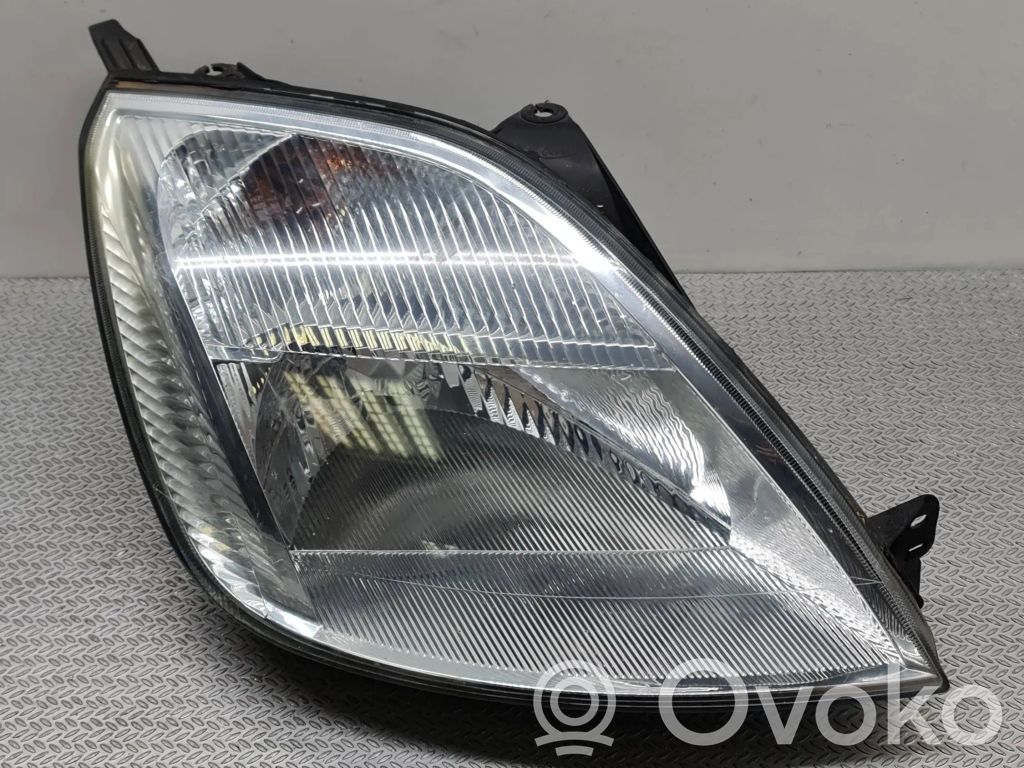 Ford Fiesta Phare frontale 