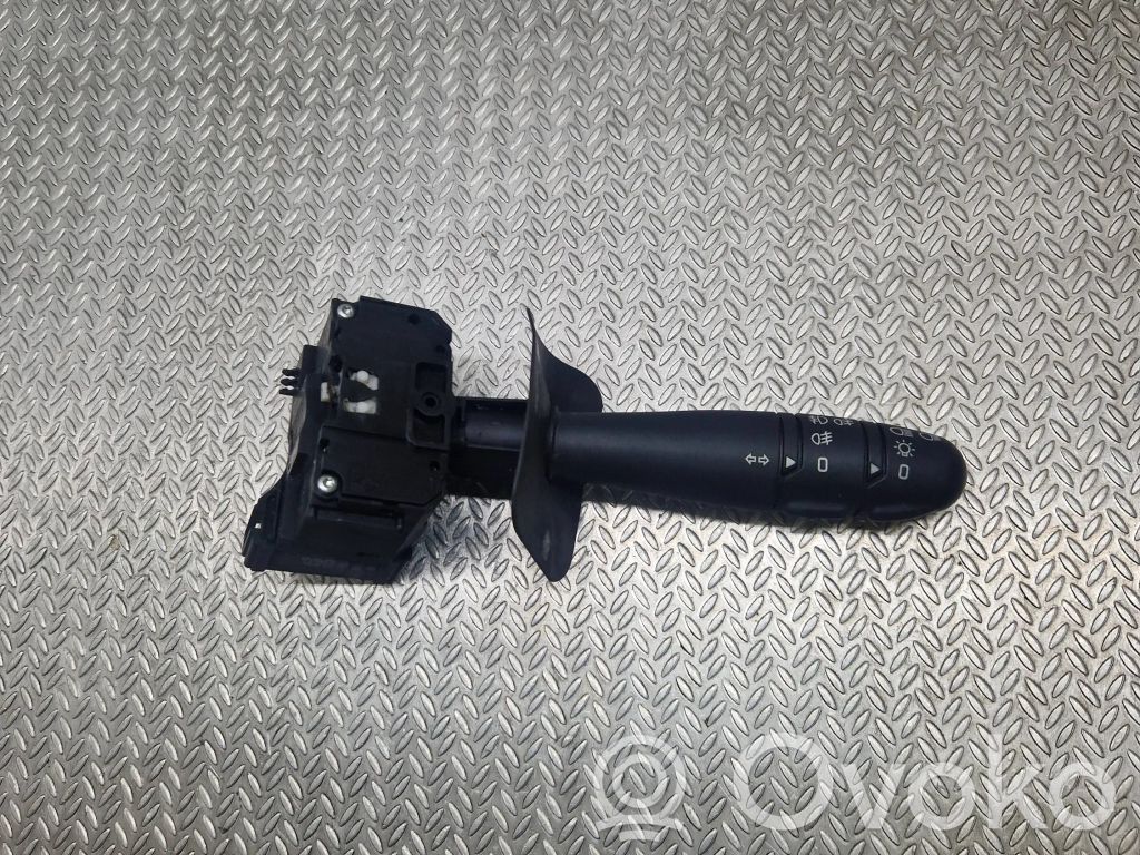 Renault Clio II Indicator stalk 