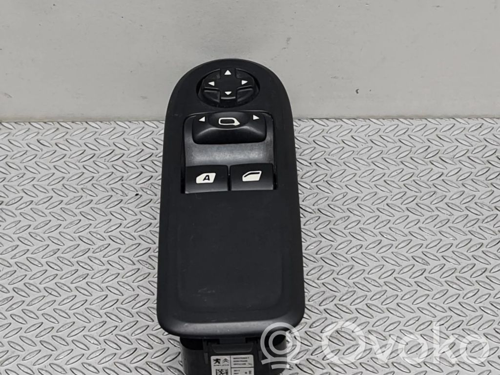 Citroen C3 Electric window control switch 