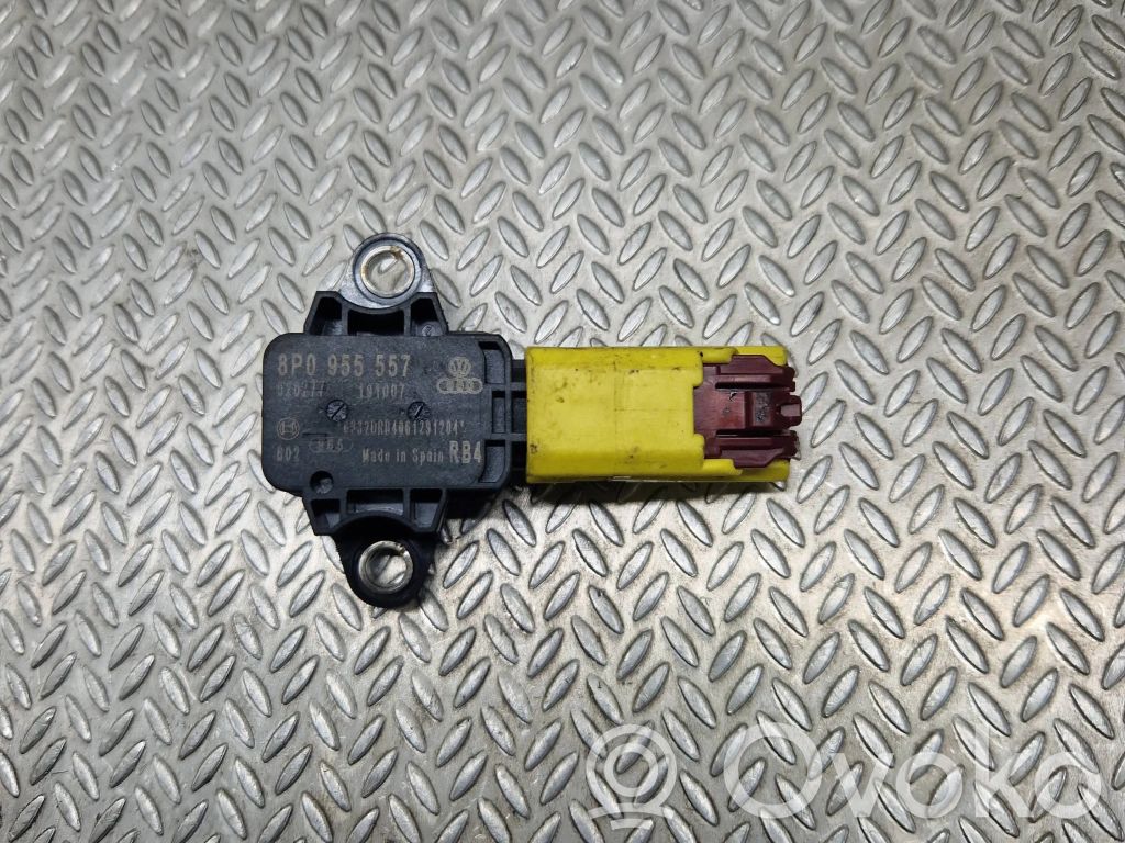 Audi A3 S3 A3 Sportback 8P Airbag deployment crash/impact sensor 