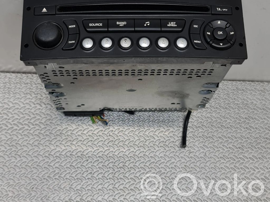 Peugeot 207 Panel / Radioodtwarzacz CD/DVD/GPS 
