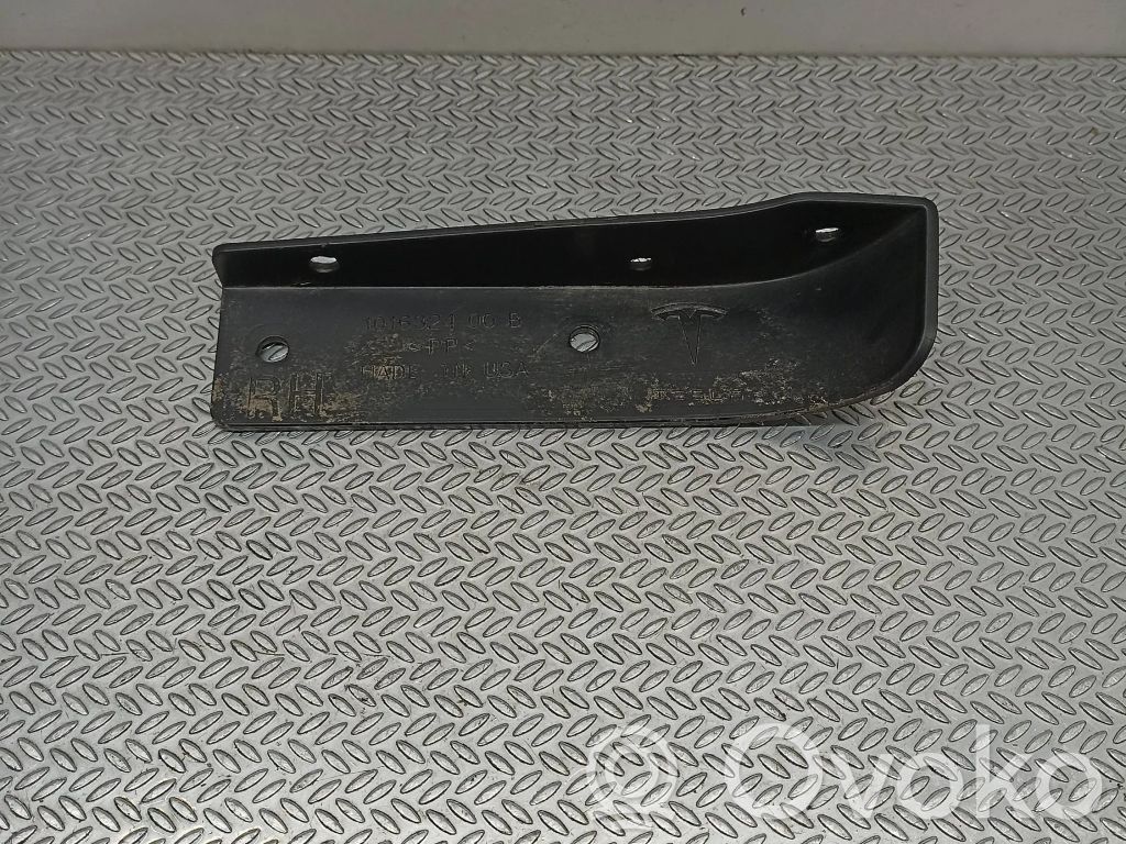 Tesla Model S Galinis purvasargis 