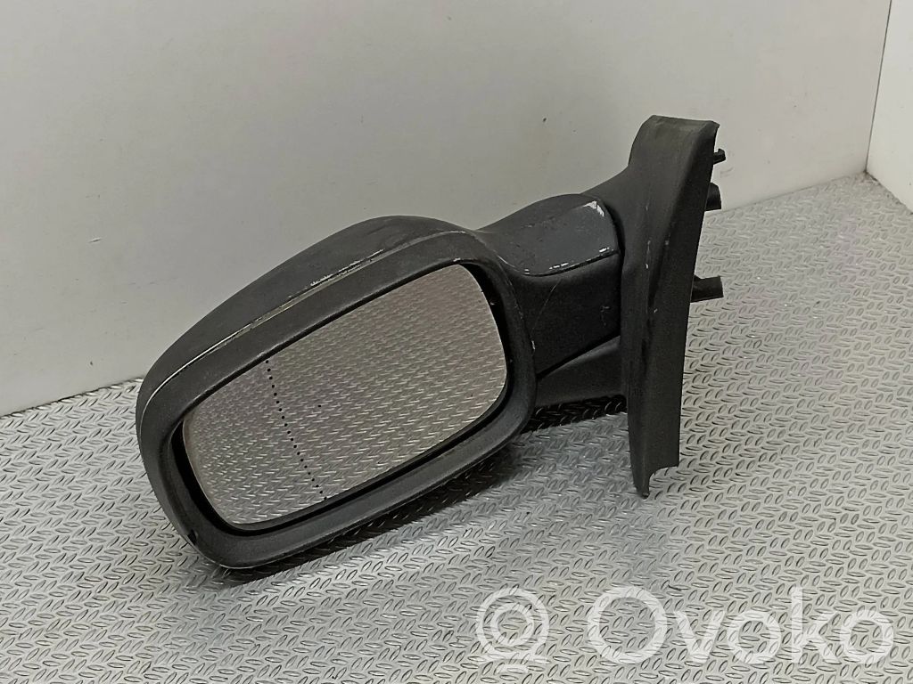 Renault Clio III Front door electric wing mirror 