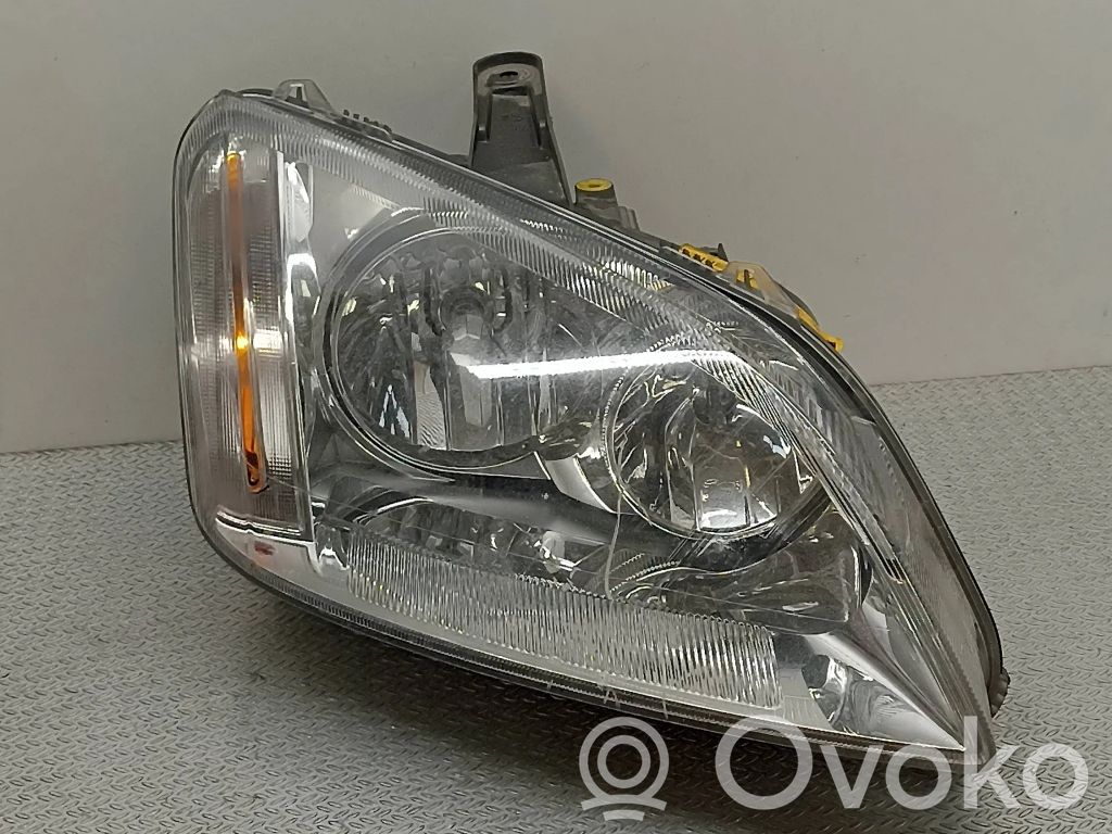 Ford Focus C-MAX Phare frontale 