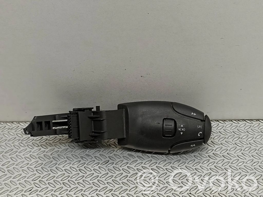Peugeot 207 Interruptor de control multifunción 